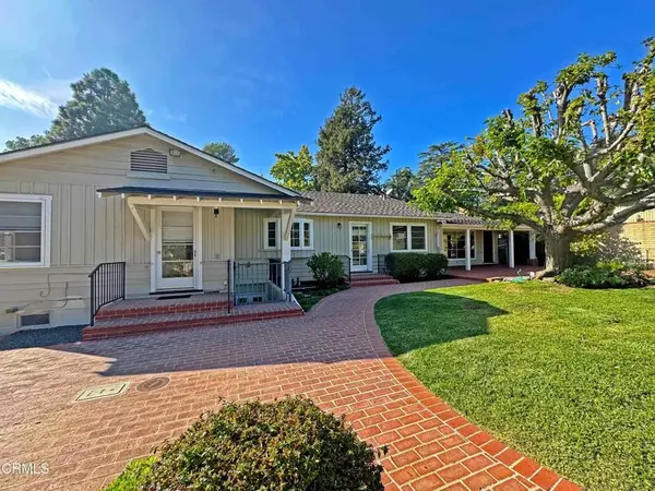 La Canada Flintridge, CA 91011,4544 Hillard Avenue