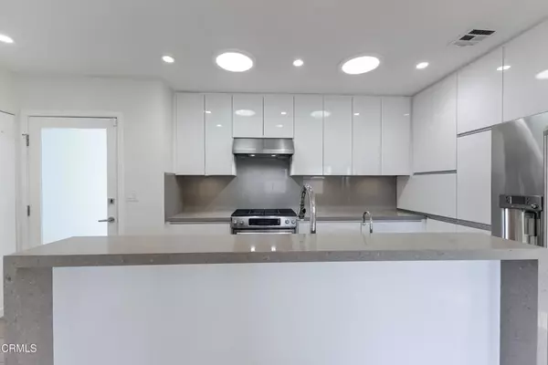 La Canada Flintridge, CA 91011,4531 El Camino Corto