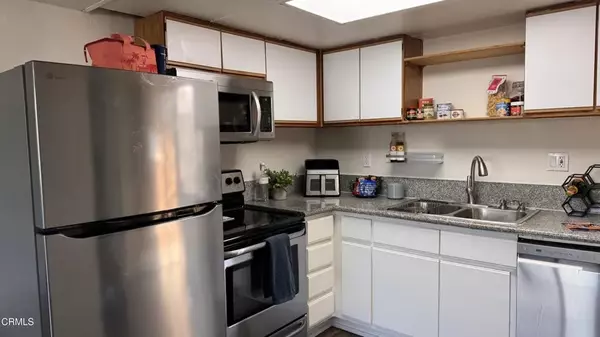 Long Beach, CA 90813,1450 Locust Avenue #425