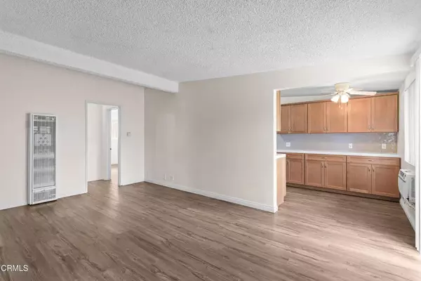 Montrose, CA 91020,2707 Montrose Avenue #8