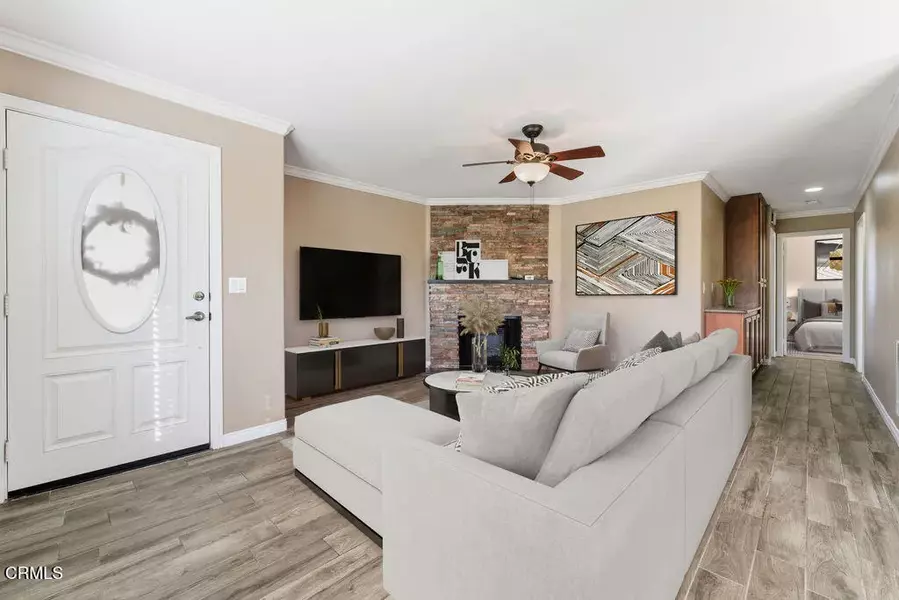 1912 Diamond Street #4, San Diego, CA 92109