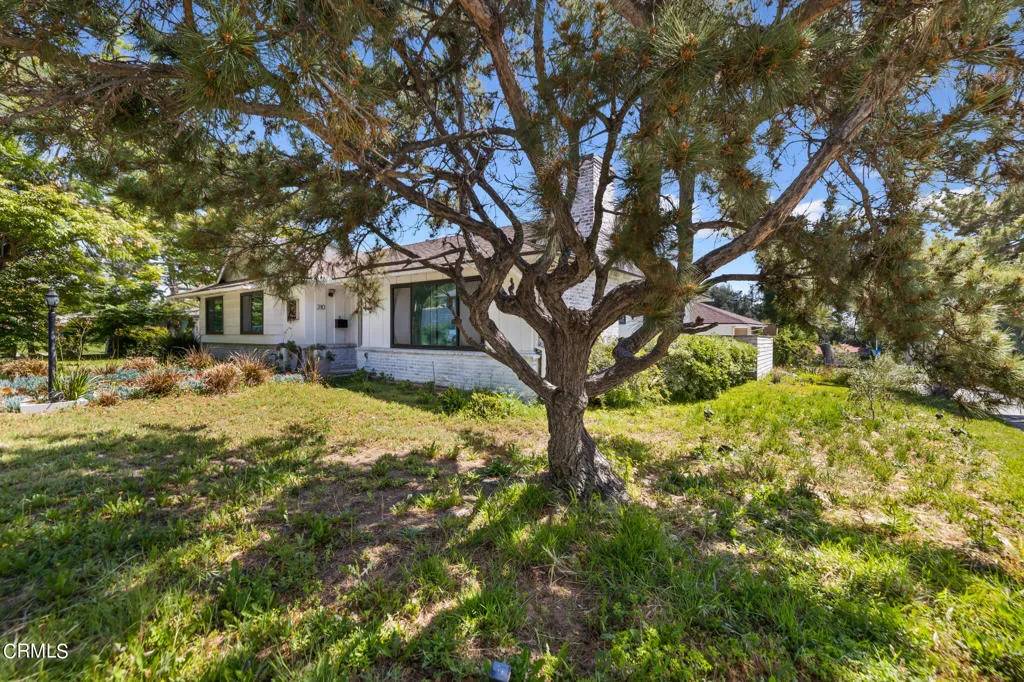 Altadena, CA 91001,210 Highlawn Place