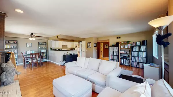 Long Beach, CA 90804,1077 Park Avenue #1