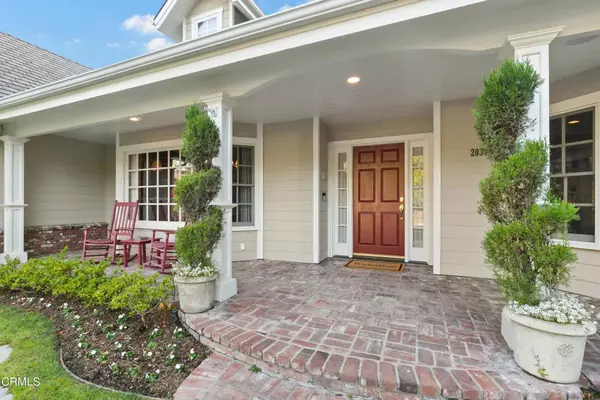 La Canada Flintridge, CA 91011,2039 Tondolea Lane