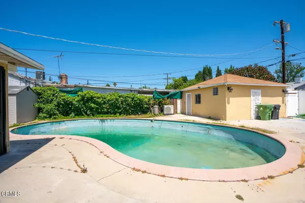 9842 Woodman Avenue, Arleta, CA 91331