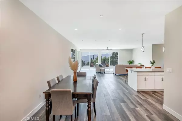 La Crescenta, CA 91214,3142 Harmony Place