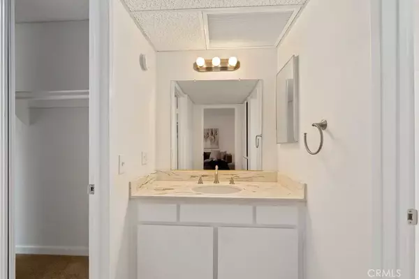 Glendale, CA 91206,620 N Kenwood Street #313