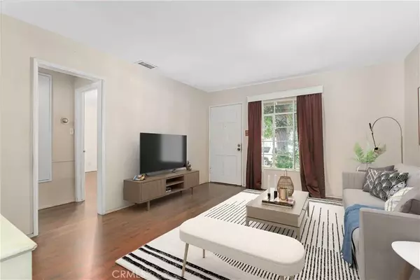 Duarte, CA 91010,1902 Earlington Avenue