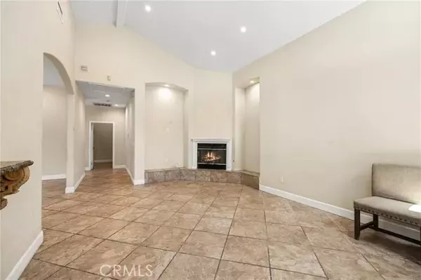 Sunland, CA 91040,10521 Leolang Avenue