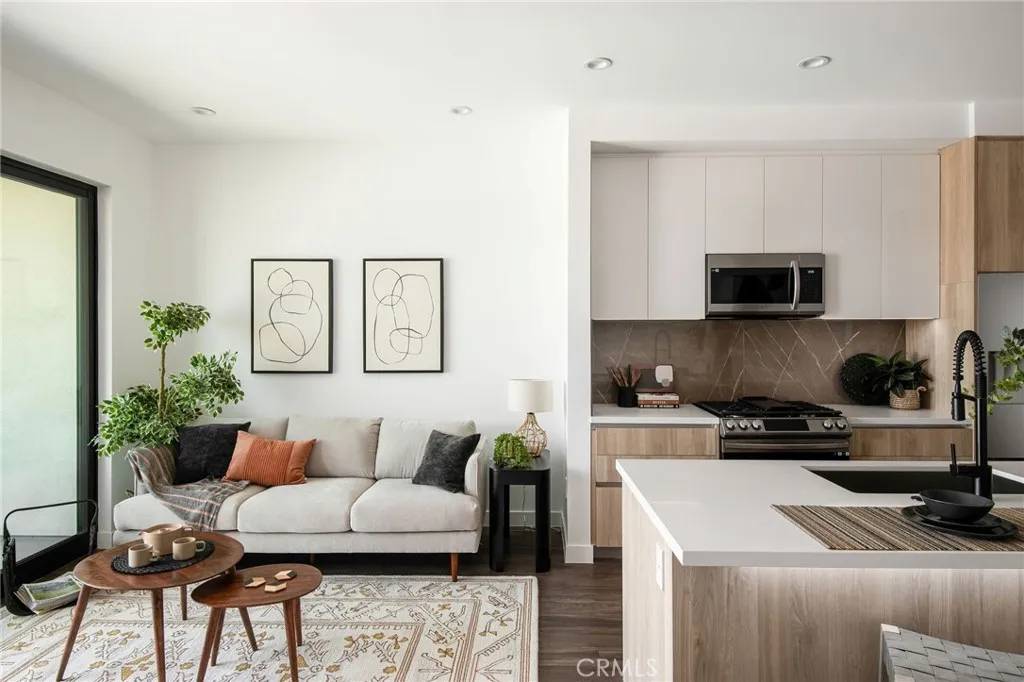 118 Astronaut Ellison S Onizuka Street #304, Los Angeles, CA 90012