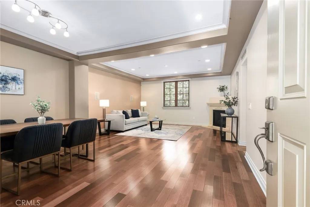 333 N Hill Avenue #304, Pasadena, CA 91106