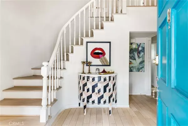 Los Angeles, CA 90069,1335 Londonderry Place