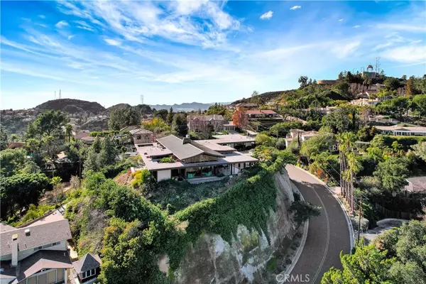 La Canada Flintridge, CA 91011,3820 Domal Lane