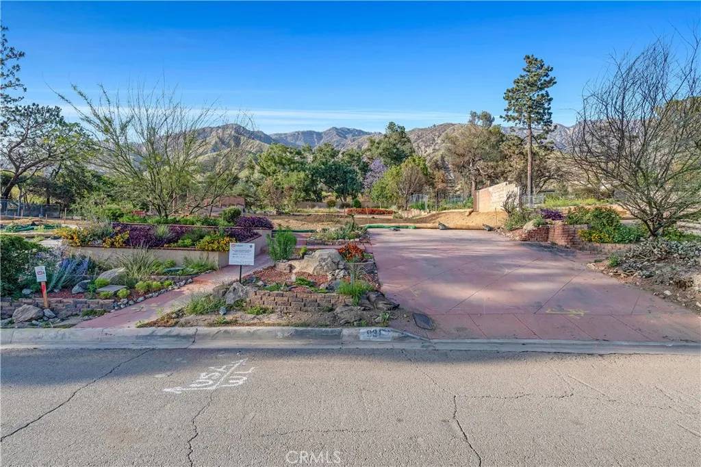 931 Alta Pine, Altadena, CA 91001