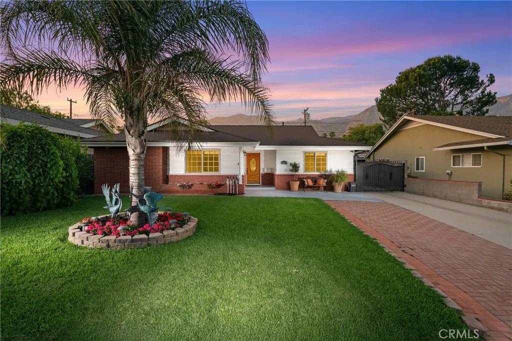 Pasadena, CA 91104,2415 Casa Grande Street