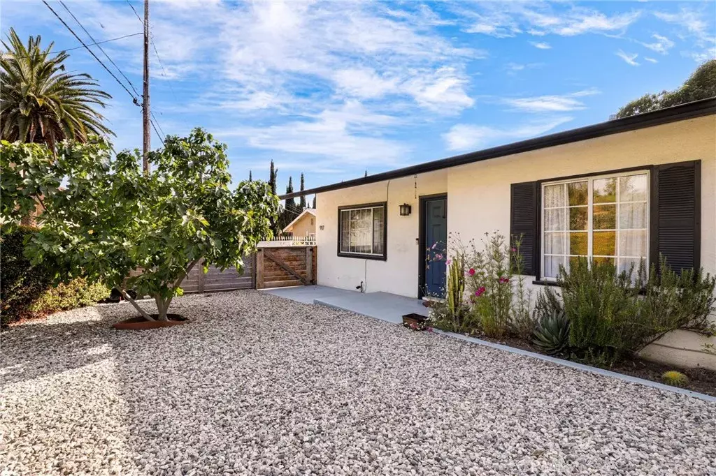 Los Angeles, CA 90042,917 N Avenue 51