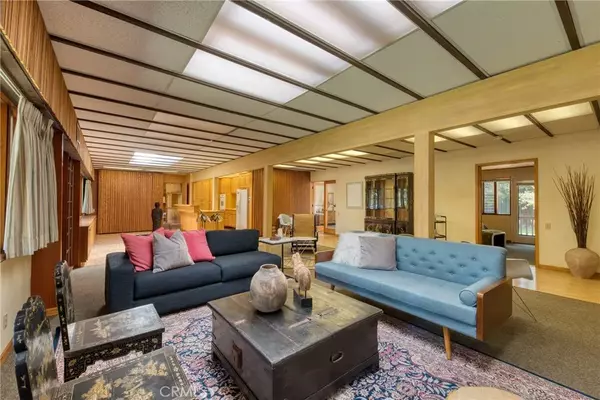 Monrovia, CA 91016,626 Montana Street