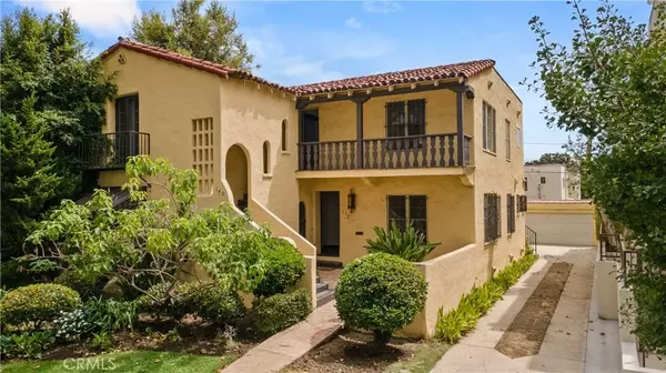 138 N Swall Drive, Beverly Hills, CA 90211