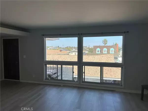 Redondo Beach, CA 90277,422 Avenue F #B