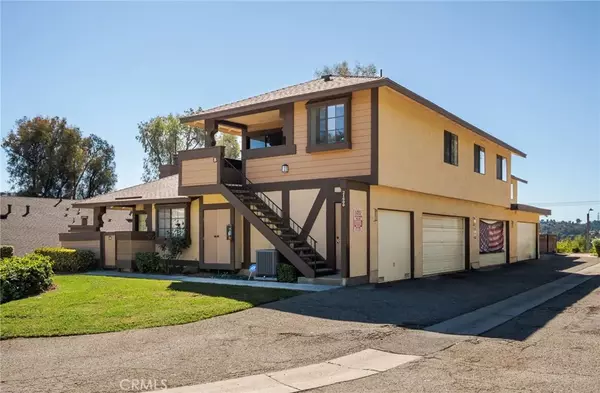 Diamond Bar, CA 91765,21600 Laurelrim #B