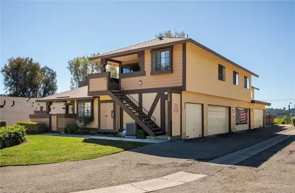 Diamond Bar, CA 91765,21600 Laurelrim #B