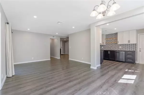 La Puente, CA 91744,309 Tonopah