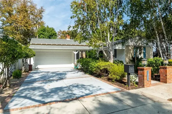 Glendale, CA 91208,1737 Opechee Way