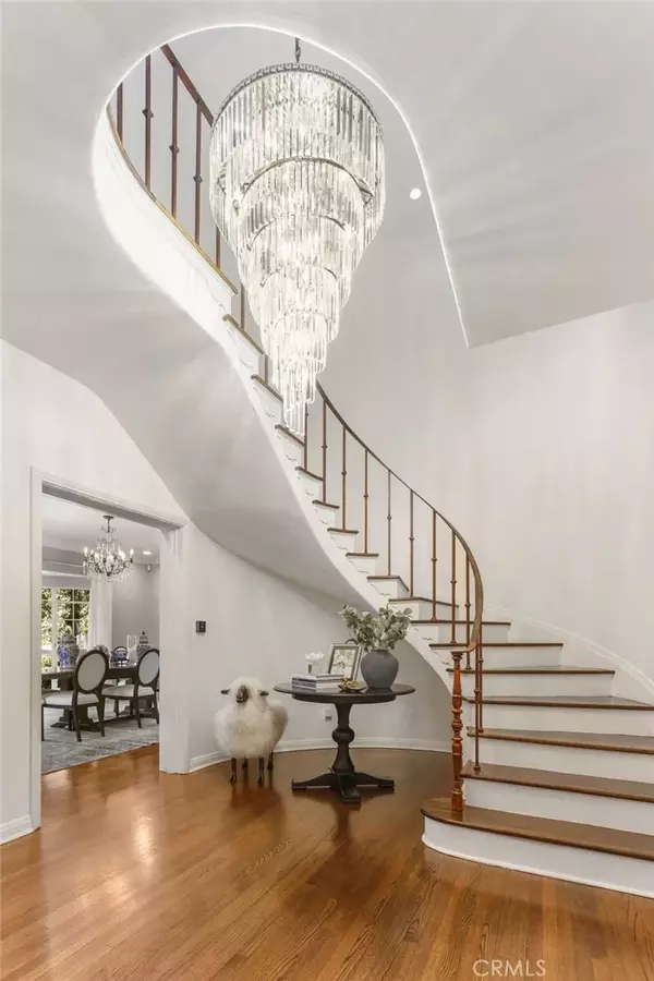 Altadena, CA 91001,2494 Glen Canyon Road