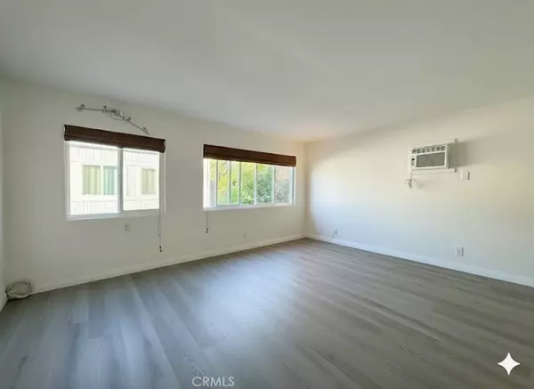 Pasadena, CA 91101,470 S Los Robles #17