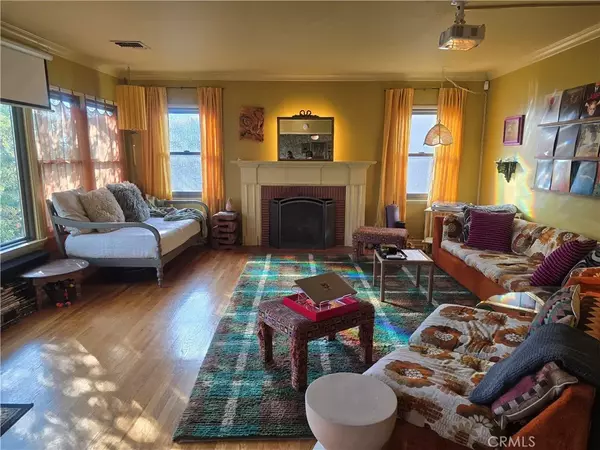 Los Angeles, CA 90065,3654 Roderick Road