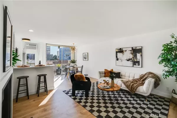 Los Angeles, CA 90048,6151 Orange #307