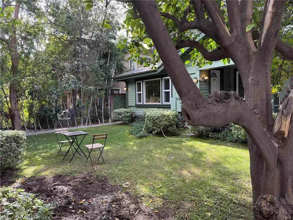 Pasadena, CA 91101,301 N Hudson Avenue #C