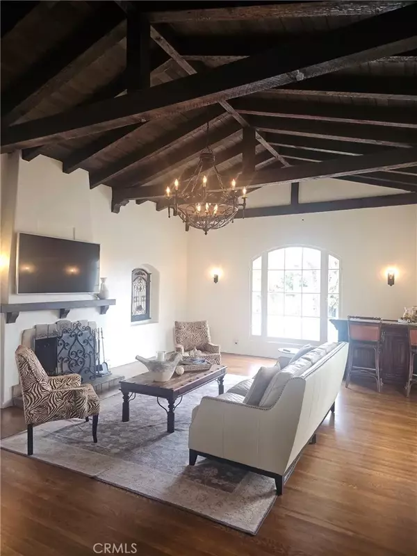 San Gabriel, CA 91775,1005 W Roses