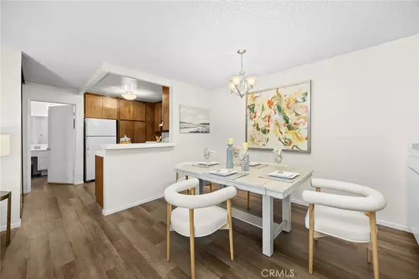 Pasadena, CA 91101,360 S Euclid Avenue South #219