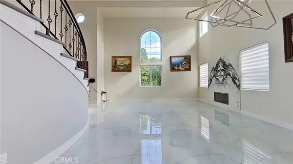 Van Nuys, CA 91406,6937 Kian Court