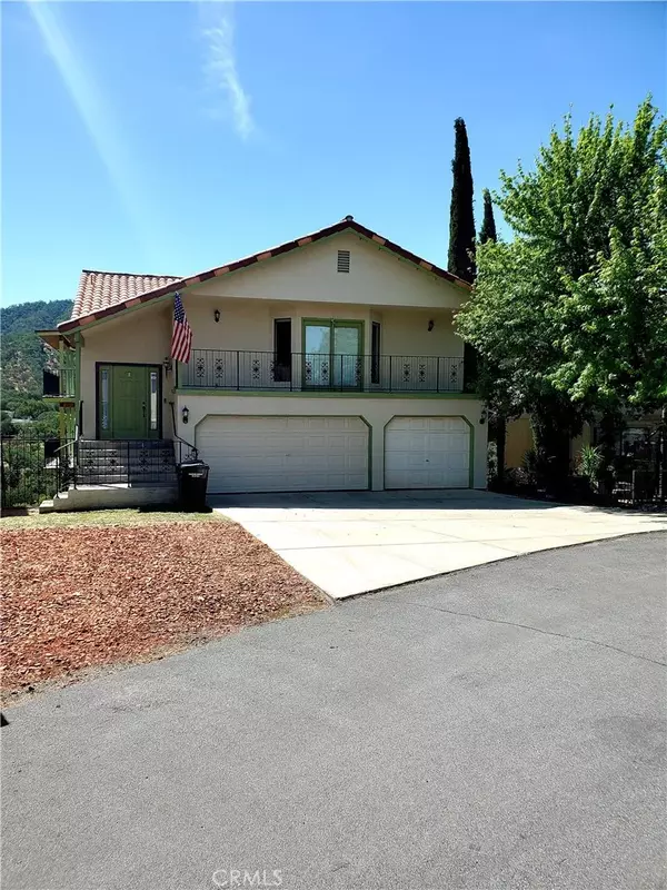 5082 Meadow Lark Lane, Paso Robles, CA 93446