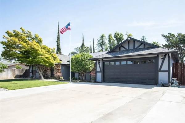 Visalia, CA 93277,2828 S Vintage Street