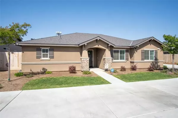 851 N Creekview Street, Porterville, CA 93257