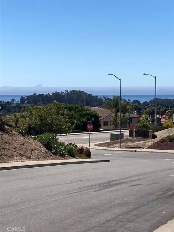 Pismo Beach, CA 93449,628 Shamrock Lane
