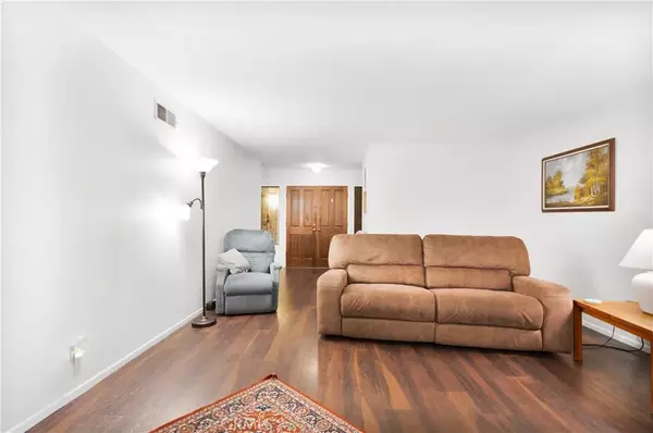 Lompoc, CA 93436,509 E Birch Avenue