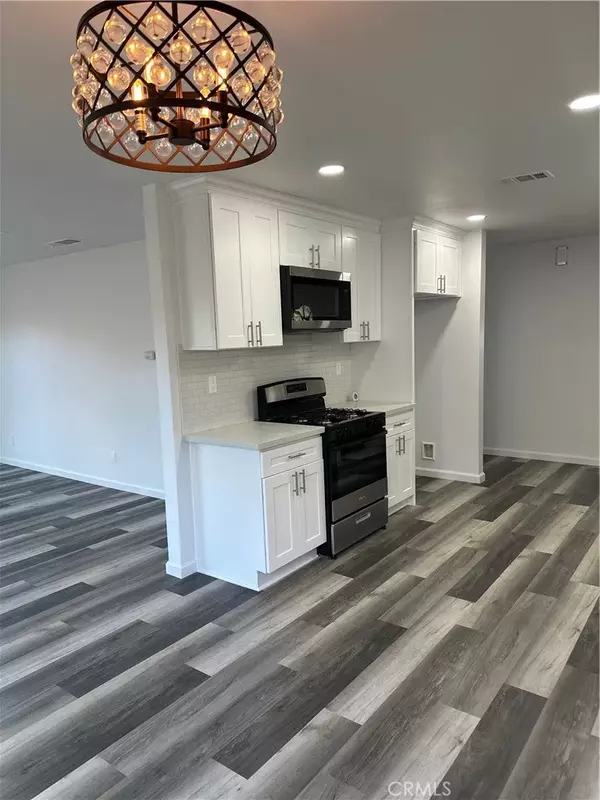 Lompoc, CA 93436,913 W Lime Avenue