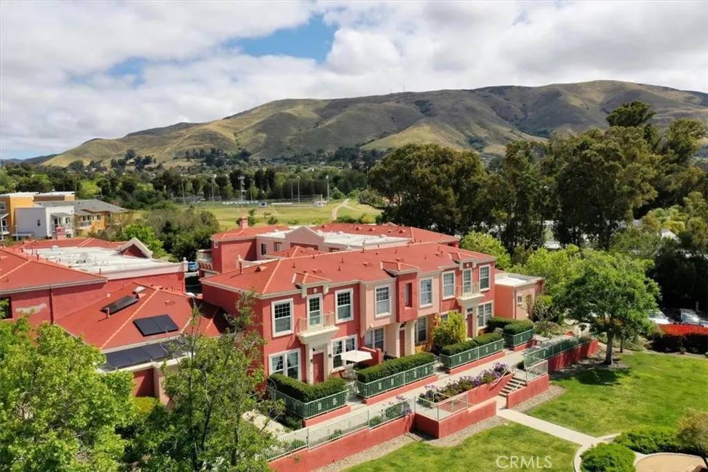San Luis Obispo, CA 93401,911 Lawrence Drive