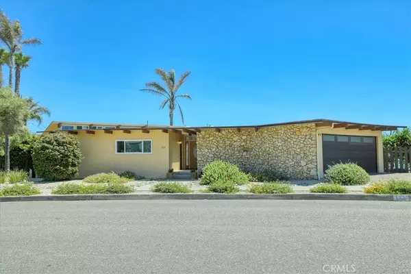 195 Naomi Avenue, Pismo Beach, CA 93449