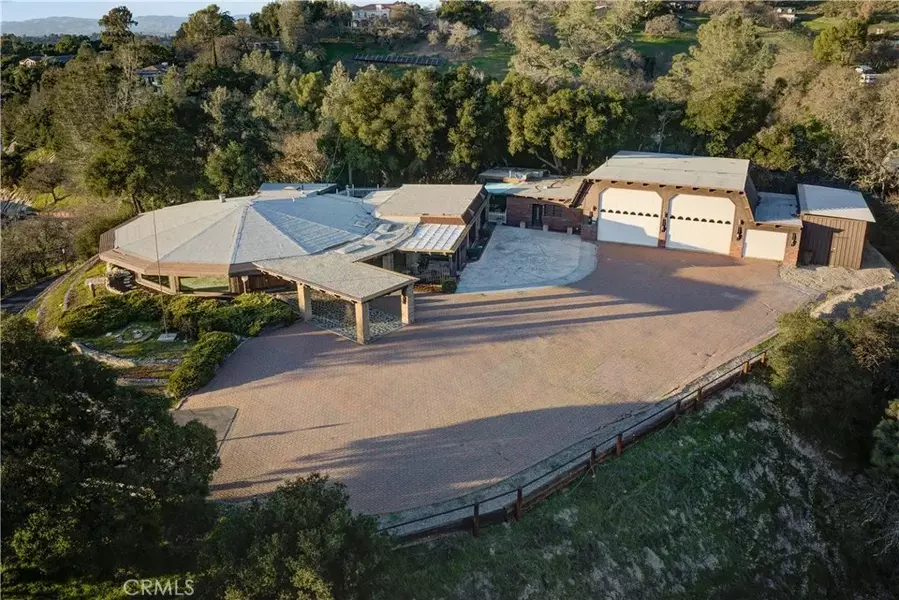 7210 Valle Avenue, Atascadero, CA 93422