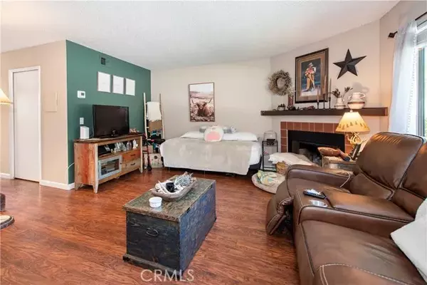 Lompoc, CA 93436,214 N R Street