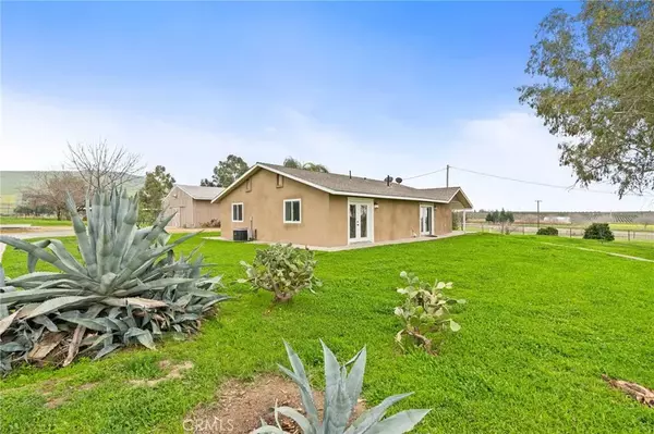 Porterville, CA 93257,10580 Old Stage Road