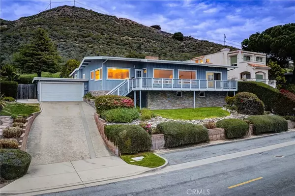 Pismo Beach, CA 93449,152 El Portal Drive