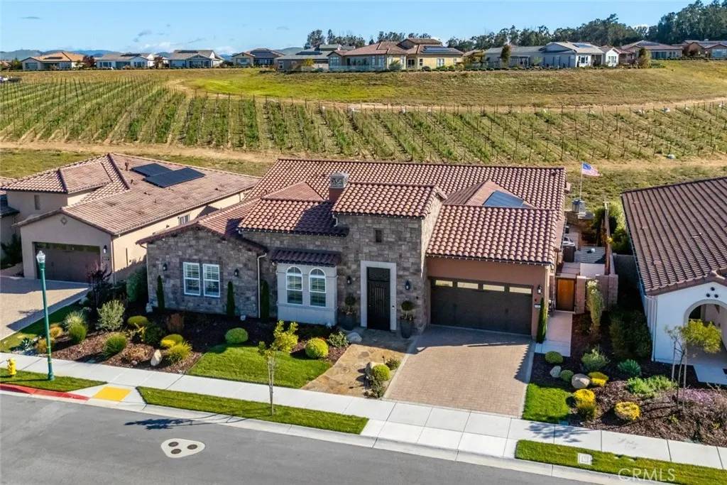 981 Trail View Place, Nipomo, CA 93444