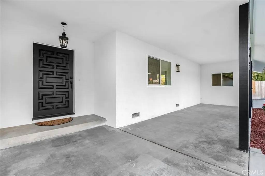 Visalia, CA 93277,2905 S Encina Street
