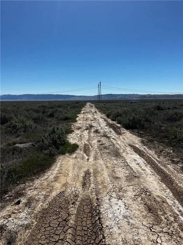 Santa Margarita, CA 93453,0 Bend